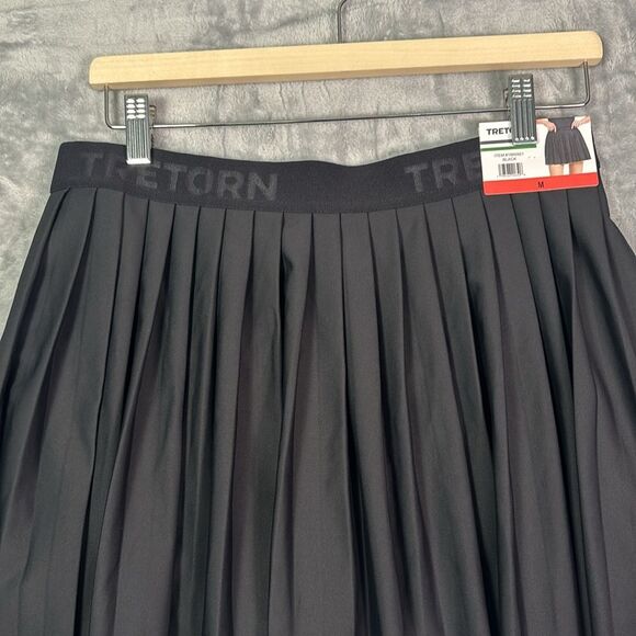 NWT New Tretorn Black Pleated Athletic Skort Size Medium - Picture 3 of 7